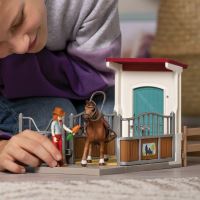 Schleich 42710 Stajňa pre kone Hannah & Cayenne (3)