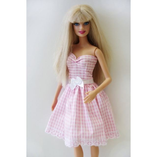Barbie Kostičkované růžové šaty