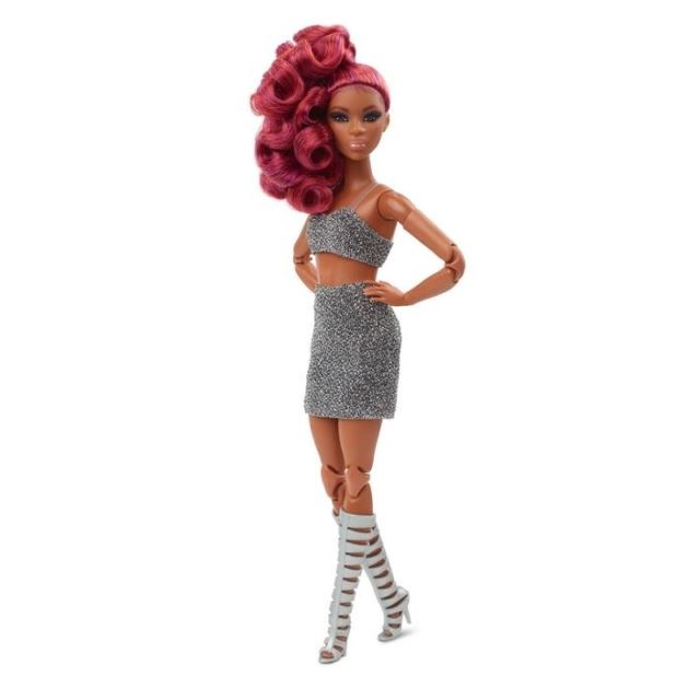 Mattel Barbie® Signature LOOKS Basic Petite s culikom, HCB77