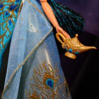 Hasbro Disney Luxusní sběratelská princezna Jasmine 30. výročí (6)