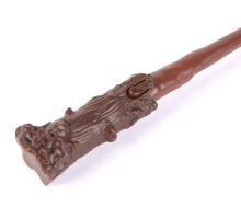 Spin Master Harry Potter kúzelnícky prútik so svietiacim patrónom (4)