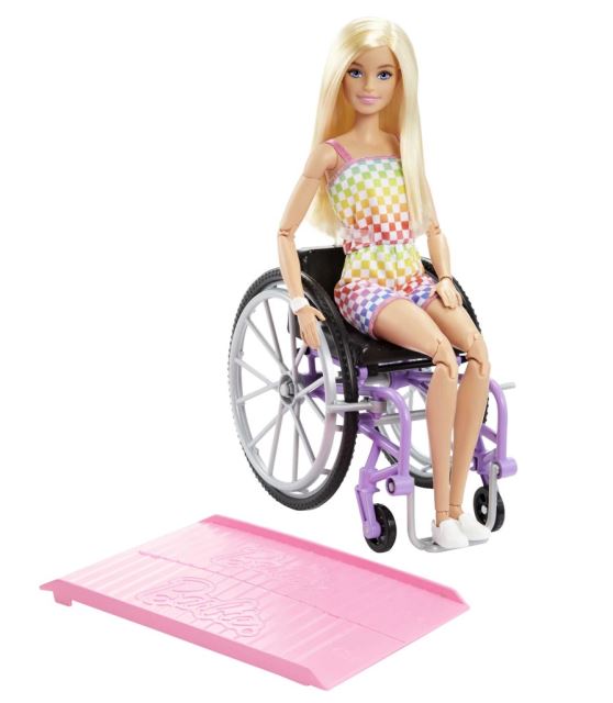 Mattel Barbie Modelka na invalidním vozíku v kostkovaném overalu, HJT13