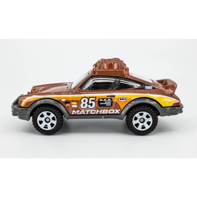 Matchbox™ Najlepšie nemecké angličáky 1985 PORSCHE 911 RALLY, Mattel HPC58