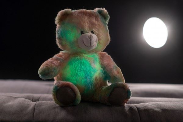 Rojko medveď dúhový plyš 40 cm svetlom so zvukom