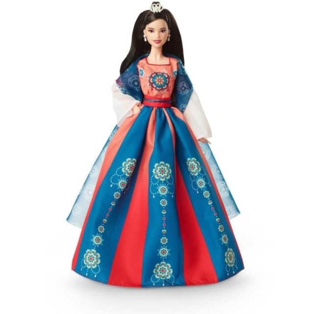 Mattel Barbie® Signature LUNÁRNY NOVÝ ROK, HJX35