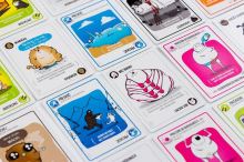 Asmodee Výbušné mačiatka: Prisprostlá edícia 18+ (4)