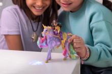 Spin Master Unicorn Academy Světelný jednorožec a figurka 11 cm Sophia a Wildstar (5)