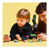 LEGO® BLUEY 11202 Bluey a rodinný výlet autom na pláž (5)