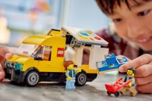 LEGO® CITY 60500 Dodávka LEGO® (3)